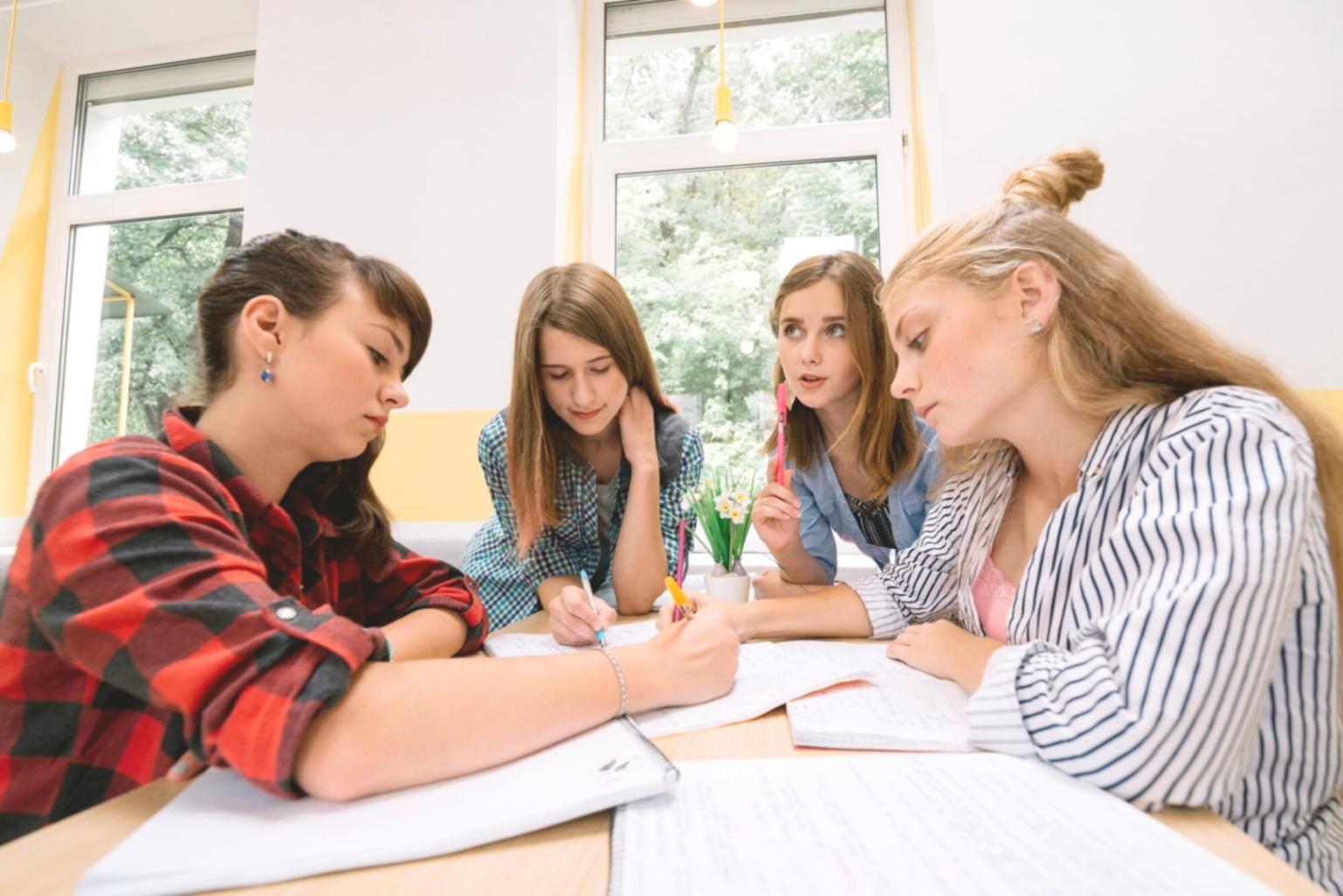 Graphiques budgétaires et statistiques détaillées